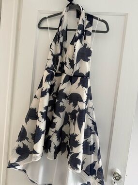 Halston Heritage Halter Dress size 2 Like New